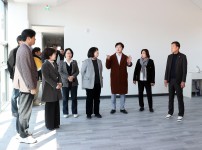 행정자치위원회, 학하동 복합커뮤니티센터 건립현장 점검... 지역공동체 활성화 모색