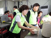 현충원 참배객에 따뜻한 한 끼 나눔 봉사활동 나서
